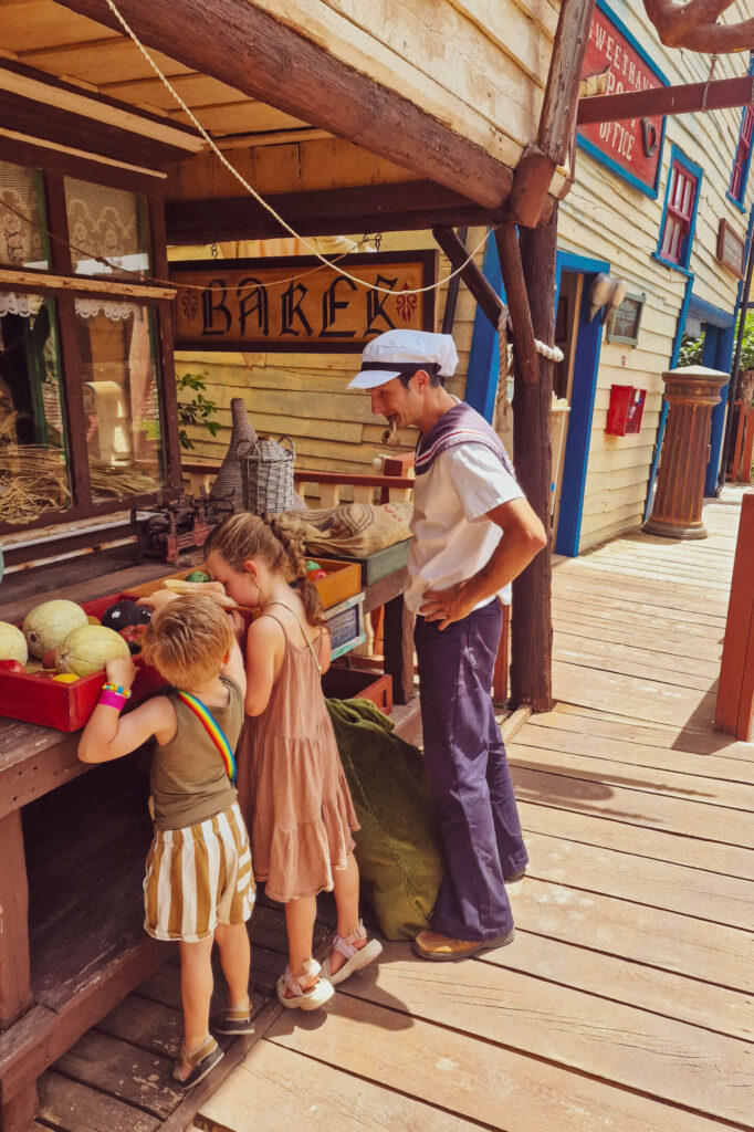 Topattracties voor kinderen op Malta Popeye Village met kinderen op Malta