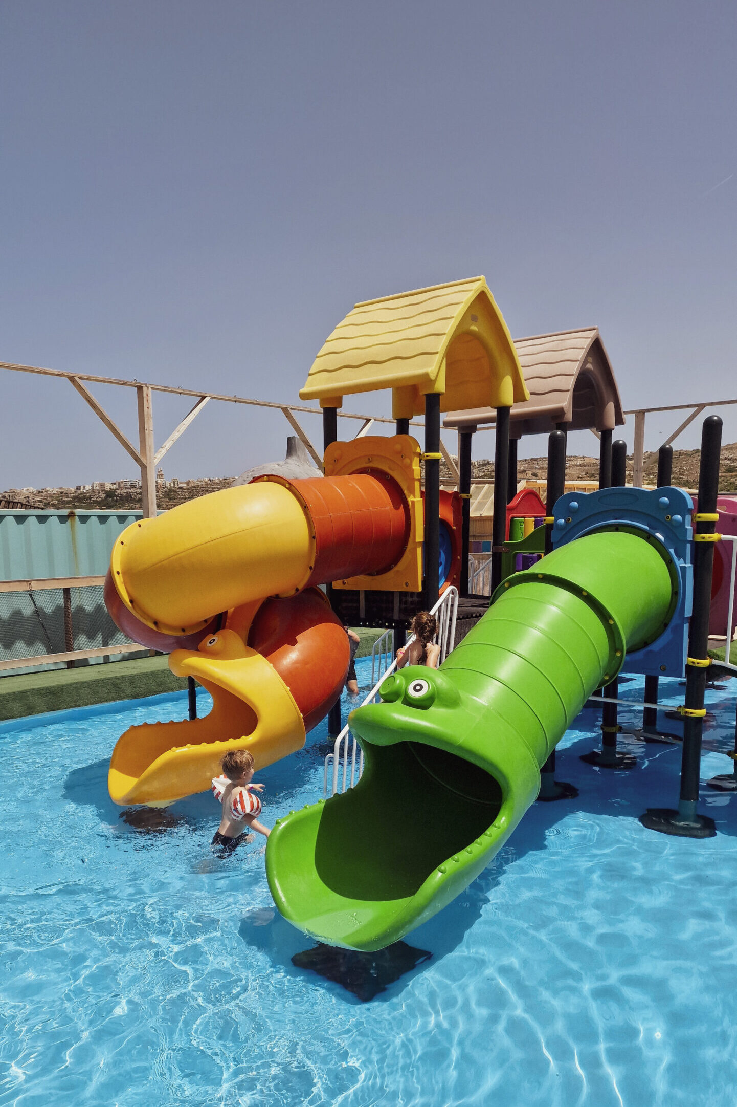 Popeye Village met kinderen